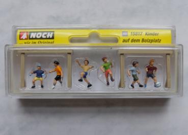 Kinder auf dem Bolzplatz - H0